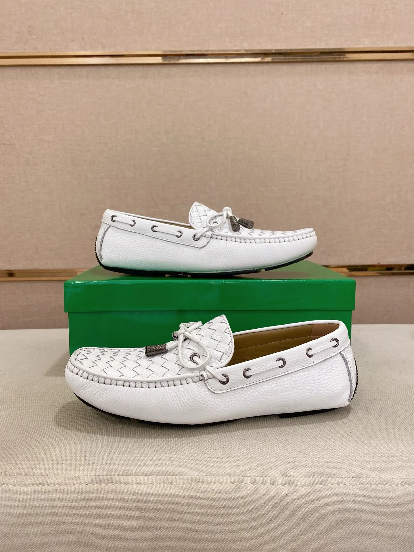 Men's shoes 💰 400💰 (Niu Li + Niu Pad) [BV] latest hot style‼ ️Casual men's shoes, uppers imported deer pattern first-layer cowhide ➕Full imported cowhide lining✔️Exquisite workmanship, excellent foot feel, special rubber soles✔️, cool and fashionable, the latest fashion, fashionable outsole, hurry up. Code number: 38-44 (can be customized to 37.45, non-refundable)
